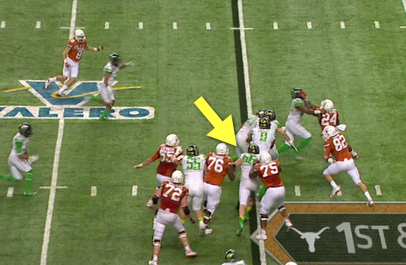 Who is going to make this tackle?